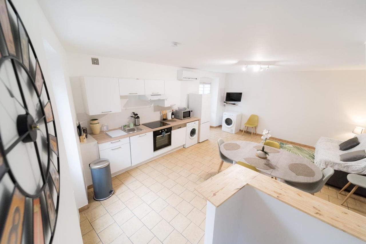 Апартаменты Ravissant Triplex Et Duplex Au Centre De Pont St Esprit Экстерьер фото
