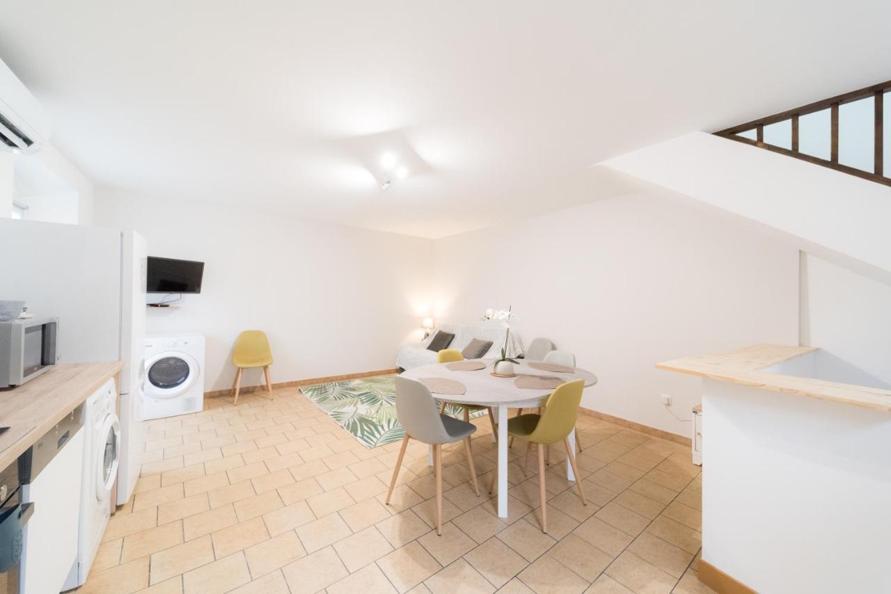 Апартаменты Ravissant Triplex Et Duplex Au Centre De Pont St Esprit Экстерьер фото